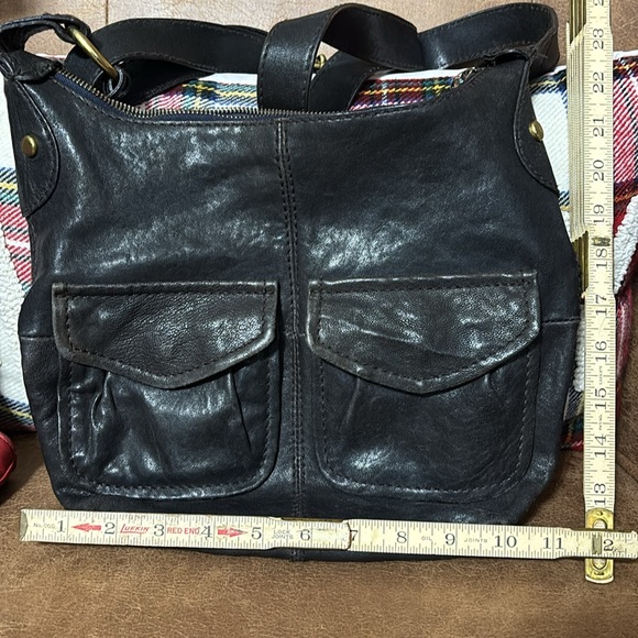 Fossil Long Live Vintage 90s black leather shoulder bag with signature hang tags - Picture 9 of 9